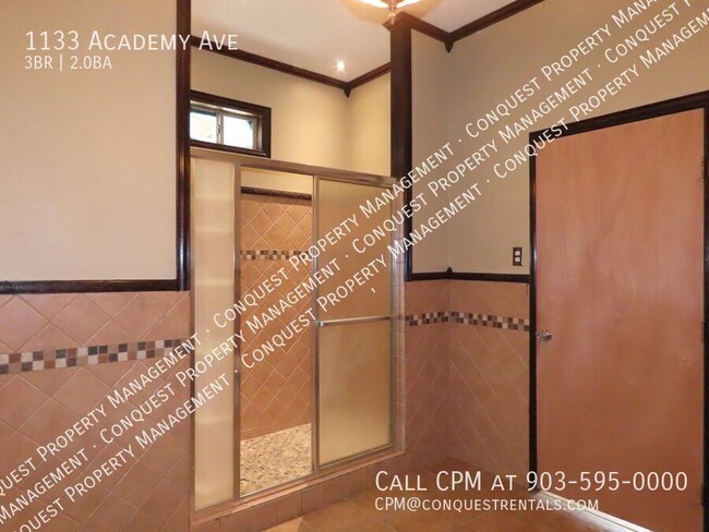 Building Photo - 1133 S Academy Ave