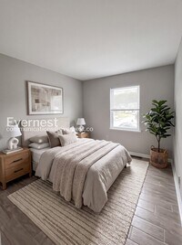 Building Photo - 3-Bedroom Home with Spacious Living and Convenient Amenities / Pet-Friendly / Vouchers Accepted /...