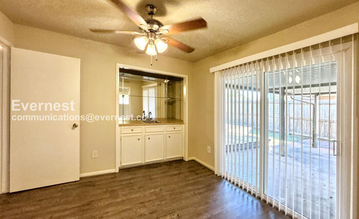 Building Photo - 1018 Valley Ranch Dr