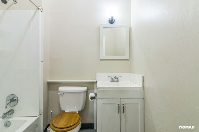 Building Photo - Charming 1BR Duplex in Fort Valley