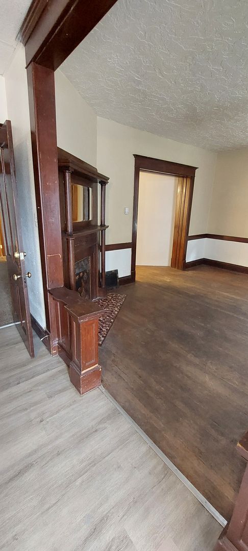 Building Photo - (1614 8th Ave)