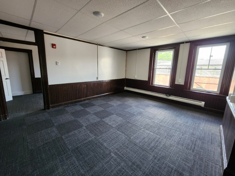 Building Photo - 18 Langdon St