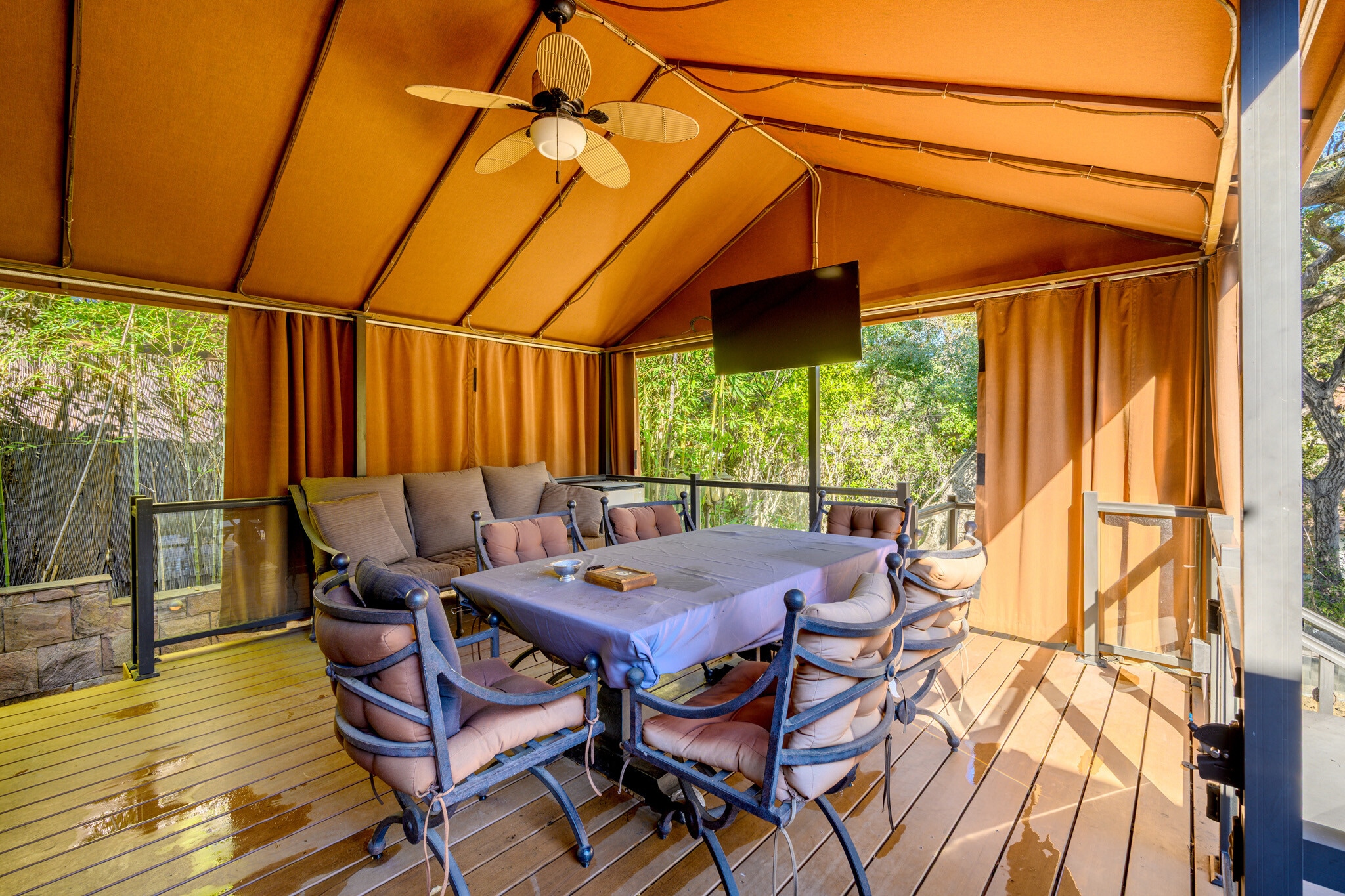 Building Photo - 1544 Golf Club Dr