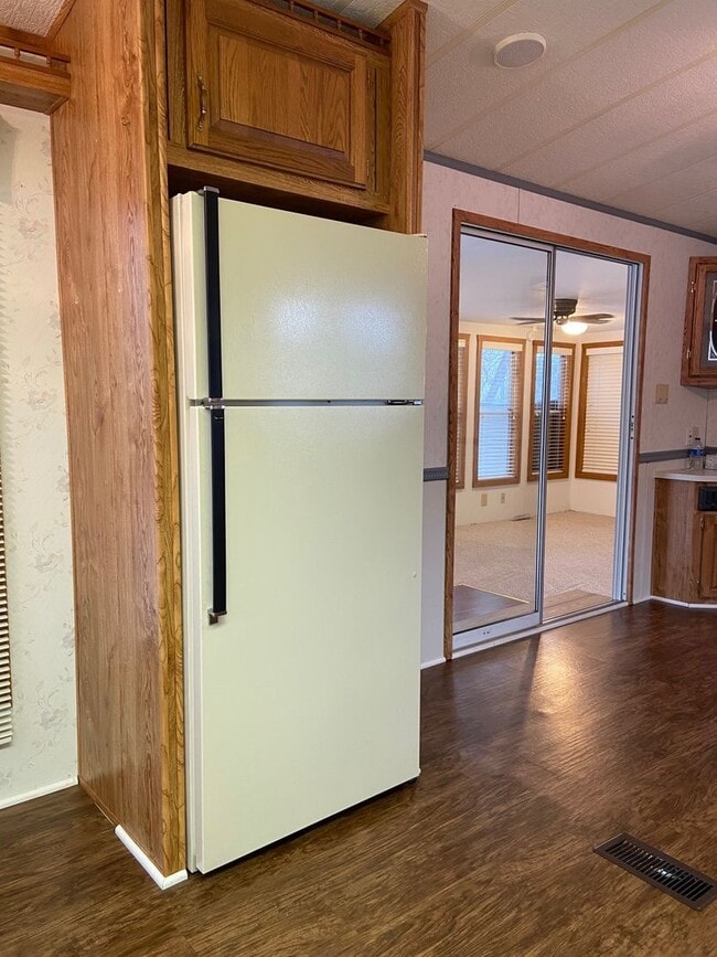 Building Photo - Fall Creek RV Estates