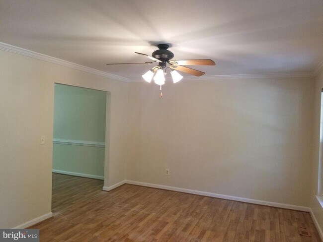 Building Photo - 16 Twin Lake Ct