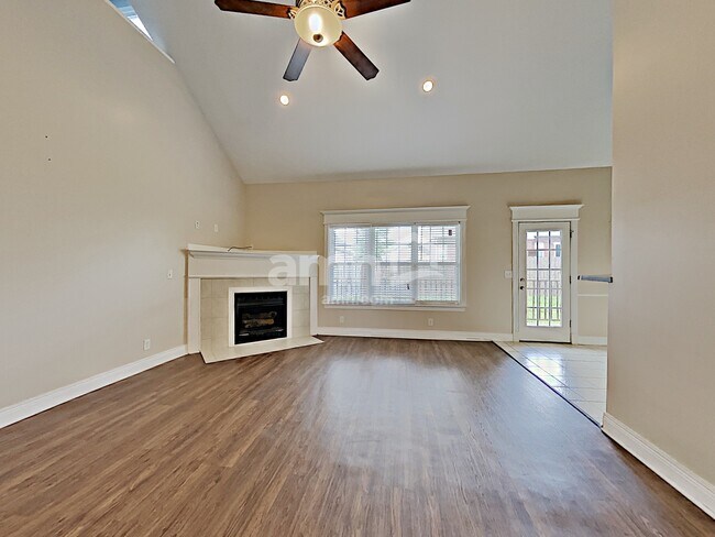 Building Photo - 3420 Hamberton Cir