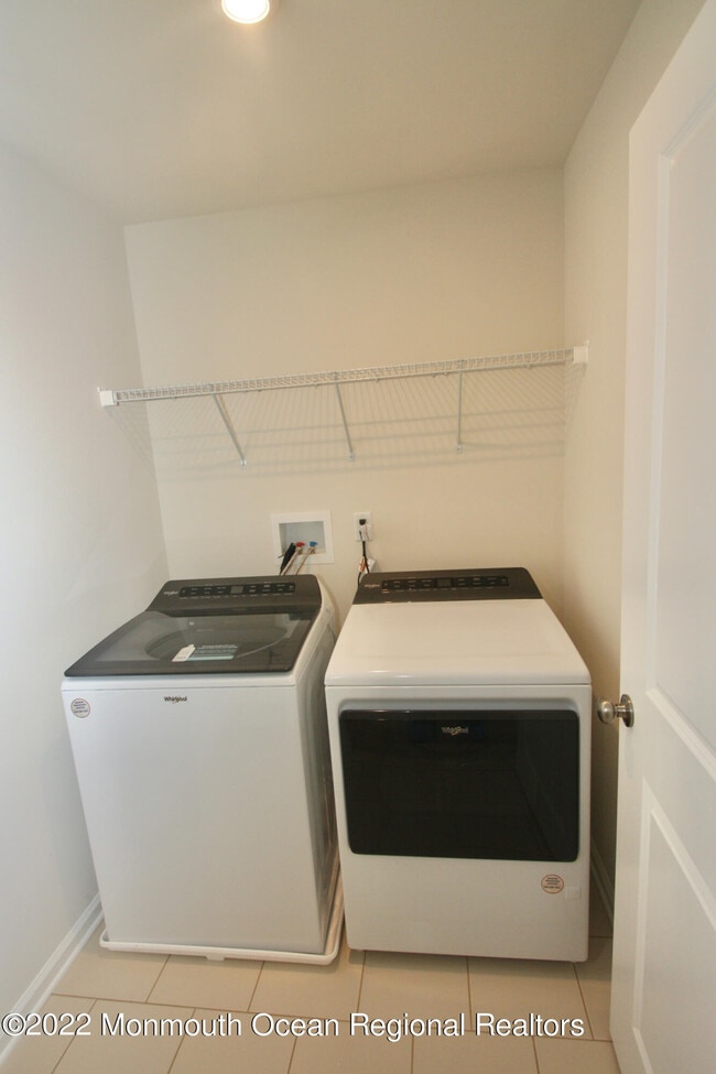 Building Photo - 1206 Arose Ln
