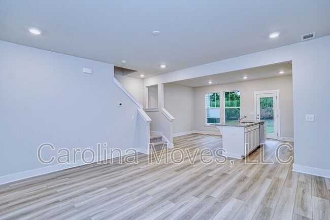 Building Photo - 1358 Maplesmith Way
