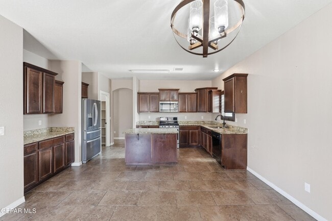 Building Photo - 13255 Emerald Isle St