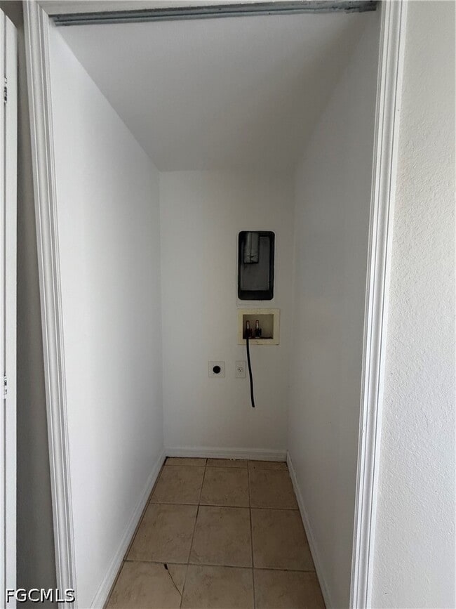 Building Photo - 4535 26th St SW