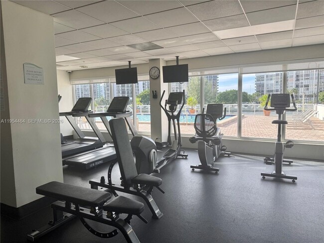 Building Photo - 3000 S Ocean Dr