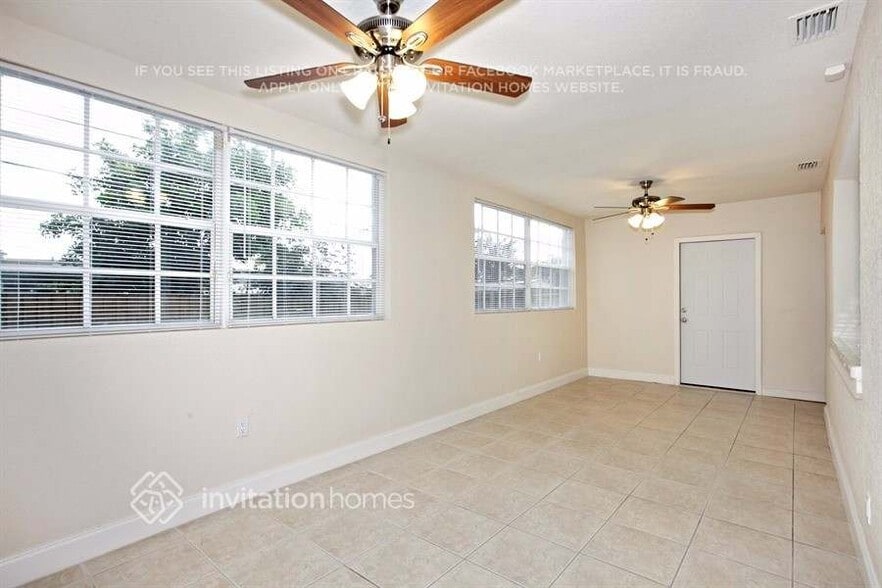 Building Photo - 7438 Taft St