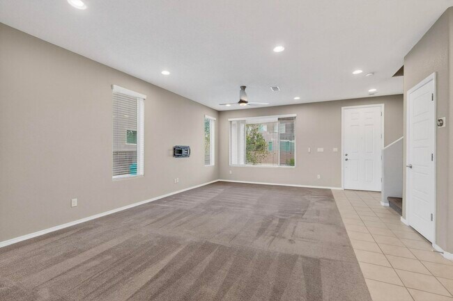 Building Photo - 6322 Vista del Bosque Dr