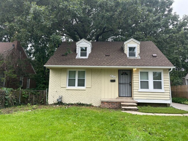 Primary Photo - 6175 Guilford- 4 BEDS & 1.5 BATH FOR RENT!