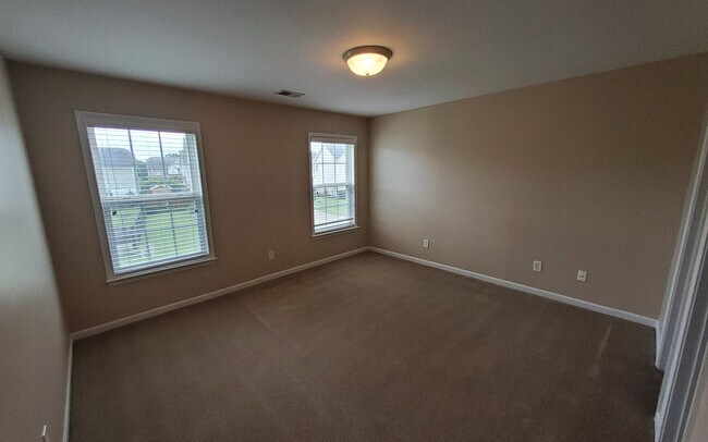 Building Photo - 600 Brutsch Avenue