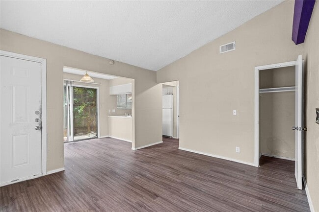 Building Photo - 2809 Parker Ln