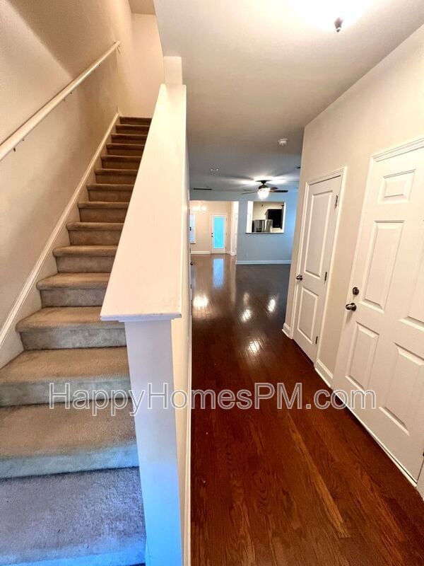 Building Photo - 1708 Restoration Ct