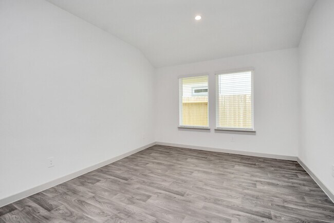 Building Photo - 12814 Heddington Grv Ln