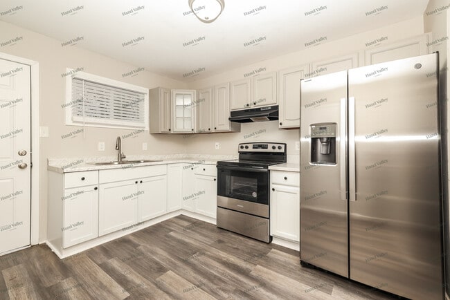 Building Photo - 1714 Dayoh Pl