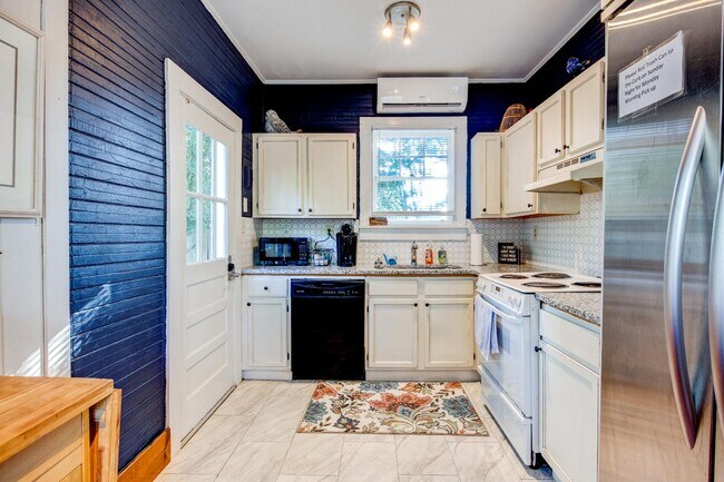 Building Photo - 116 Reid St