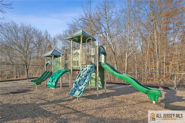 Building Photo - 103 Berkshire Dr