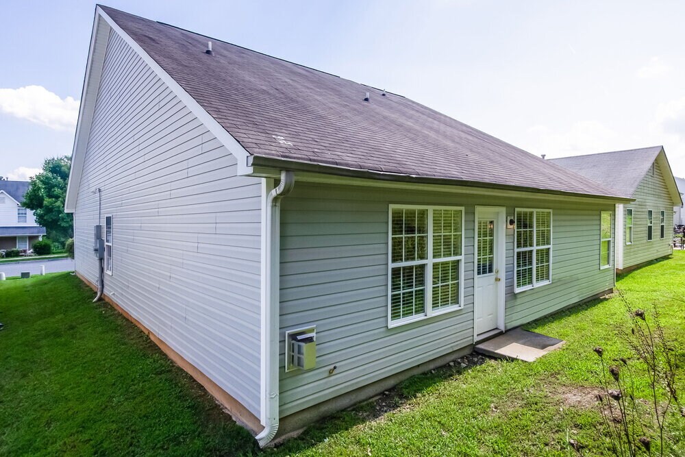 Building Photo - 958 Ramsgate Dr SW