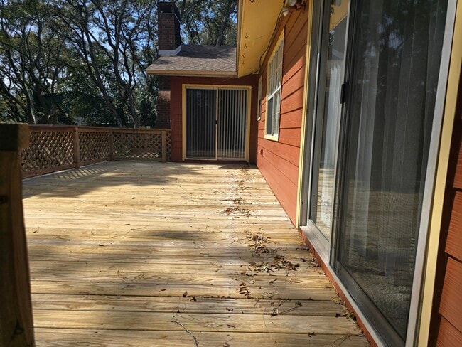 Building Photo - 309 Somerset Dr