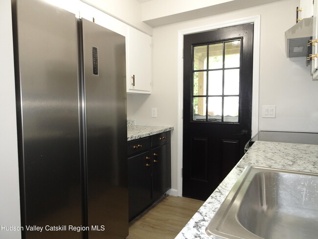 Building Photo - 167 NY-23