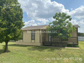 Building Photo - 3032 Carroll Dr