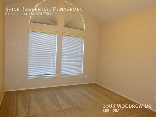 Building Photo - 3303 Woodrow Dr