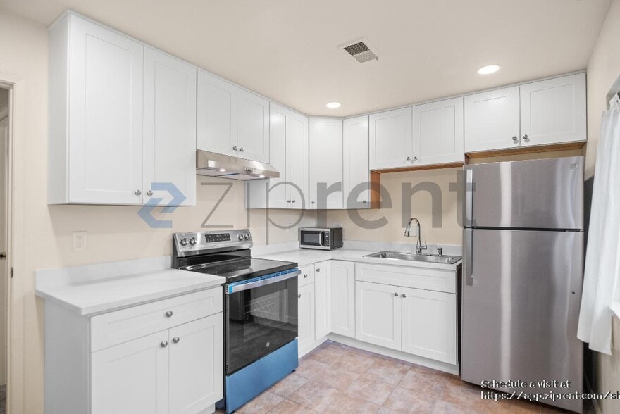 Building Photo - 20365 Silverado Ave