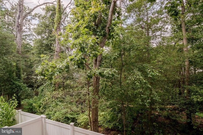 Building Photo - 7530 Stonehouse Run Dr