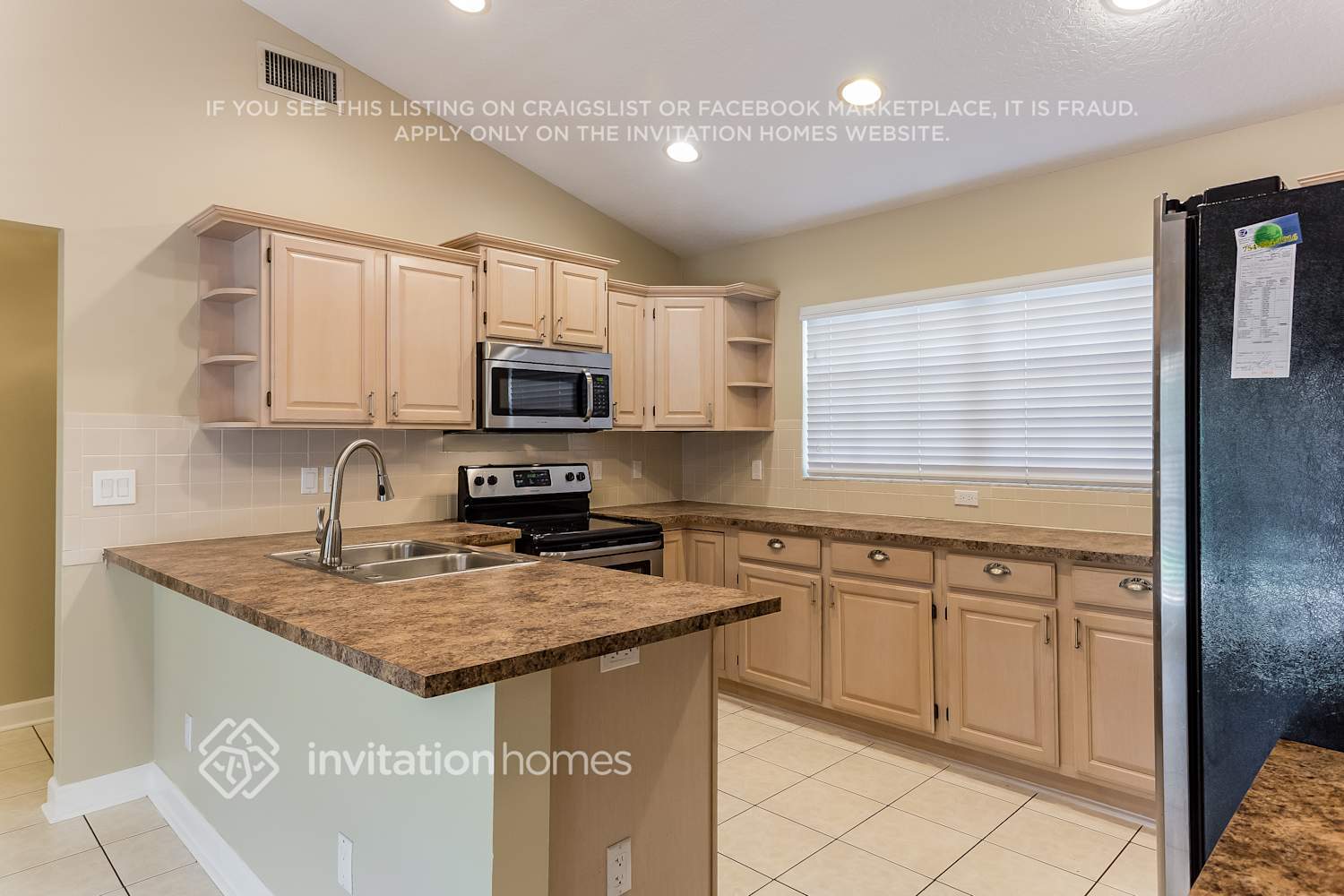 Building Photo - 13740 Cromer Ct