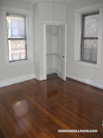 Building Photo - 887 Huntington Ave