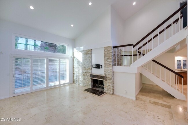 Building Photo - 681 Triunfo Canyon Rd