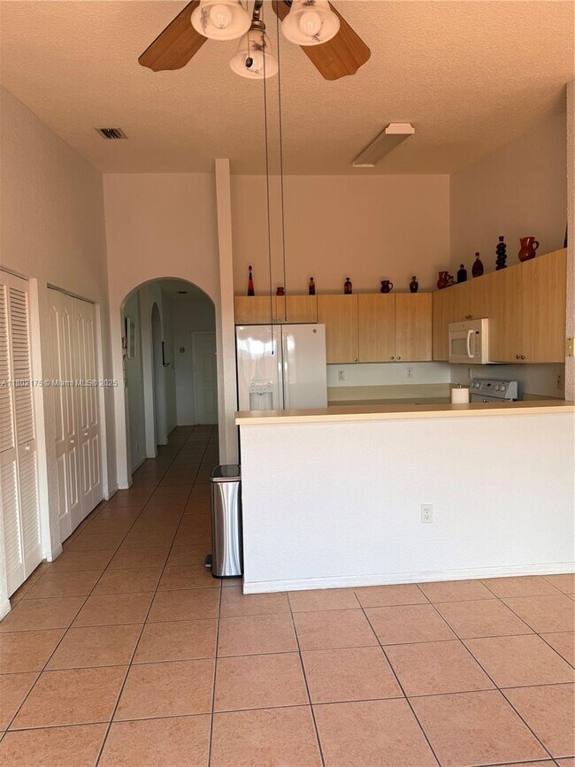 Building Photo - 17044 SW 137th Ct