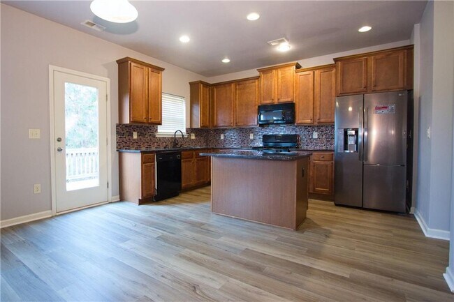 Building Photo - 960 Franklin Mill Trace