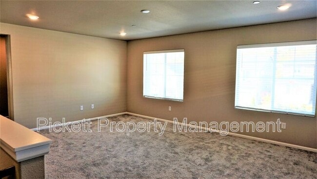 Building Photo - 1122 Baker Hts Lp