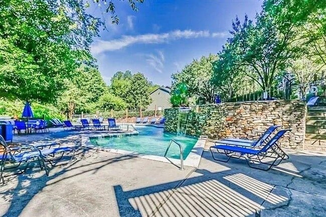 Building Photo - 4630 Vinings Central Run SE