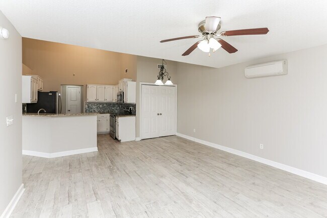 Building Photo - 11169 Ewe Turn Dr