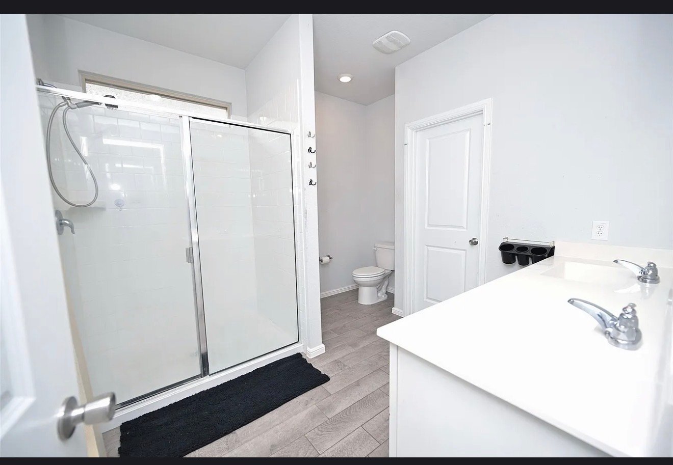 Building Photo - 8621 Angel Gardens Dr