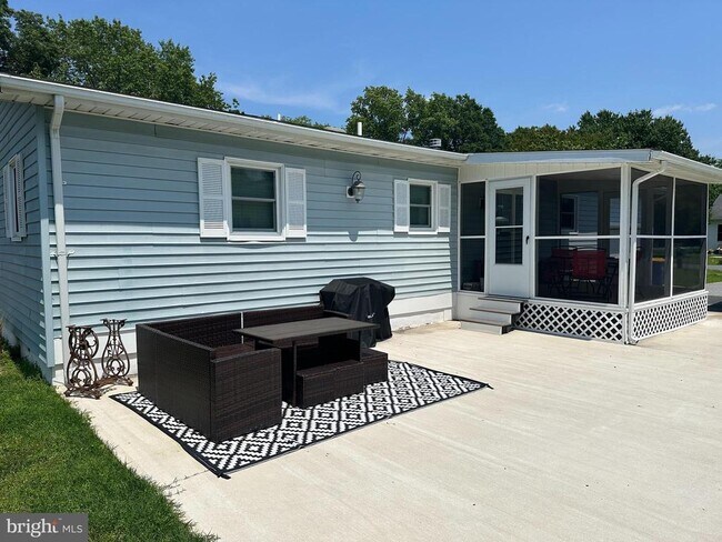 Building Photo - 31748 Mill Run Dr