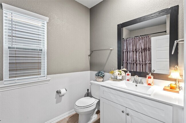 Building Photo - 7557 Sheboygan Ave