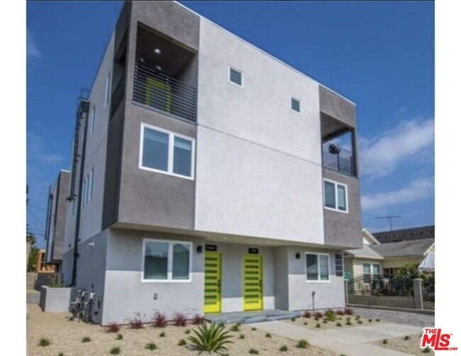 Building Photo - 1118 Heliotrope Dr