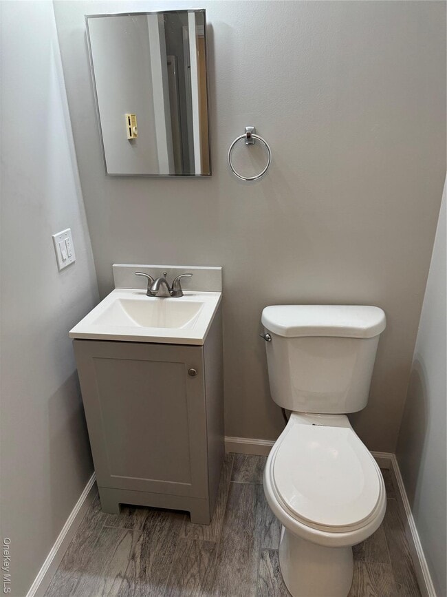 Building Photo - 21 Collegeview Ave