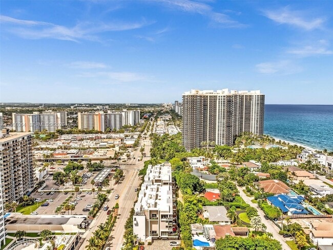 Building Photo - 3040 N Ocean Blvd