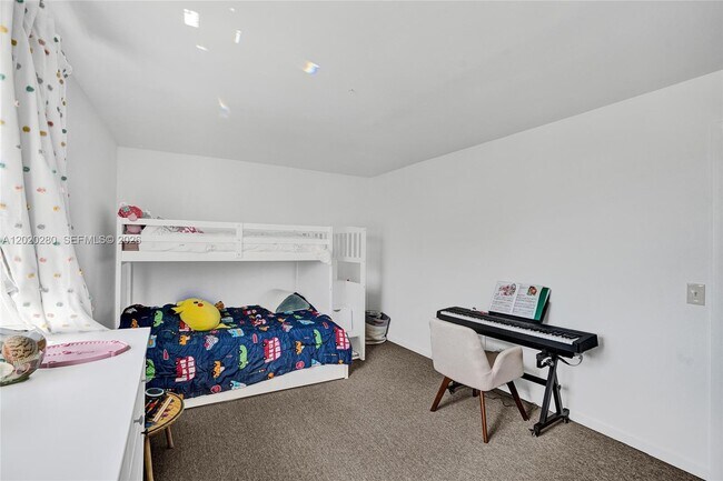 Building Photo - 15292 SW 46th Ln