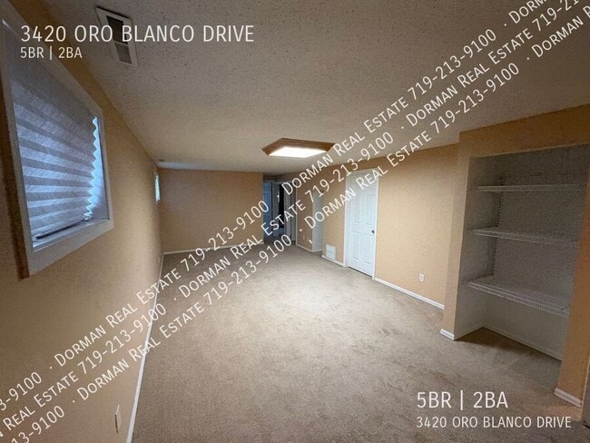 Building Photo - 3420 Oro Blanco Dr