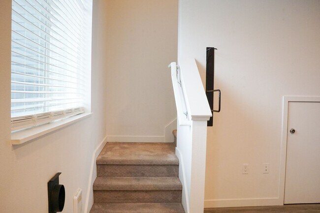 Building Photo - Incredible Specials: Immaculate 1-Bedroom ...