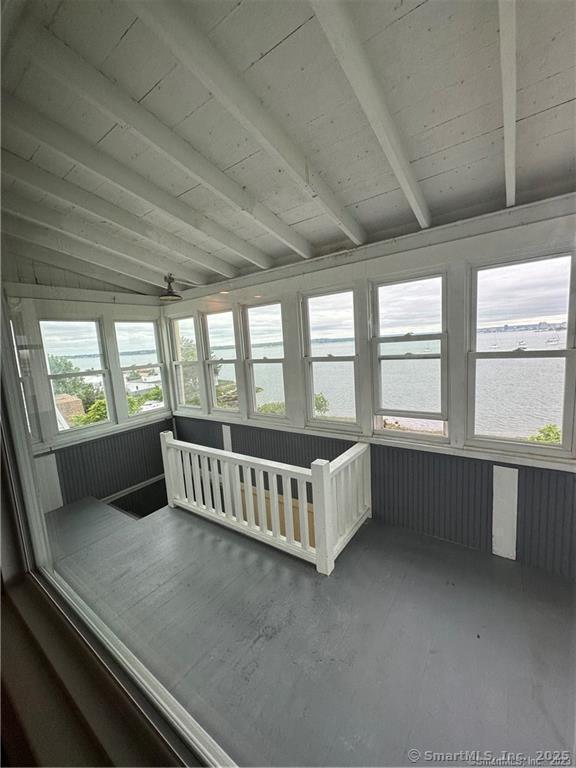 Building Photo - 82 Cove St
